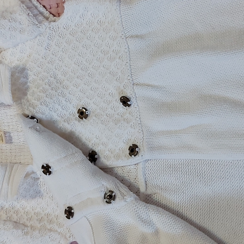 Girl's sweater. - Picture 6 of 11
